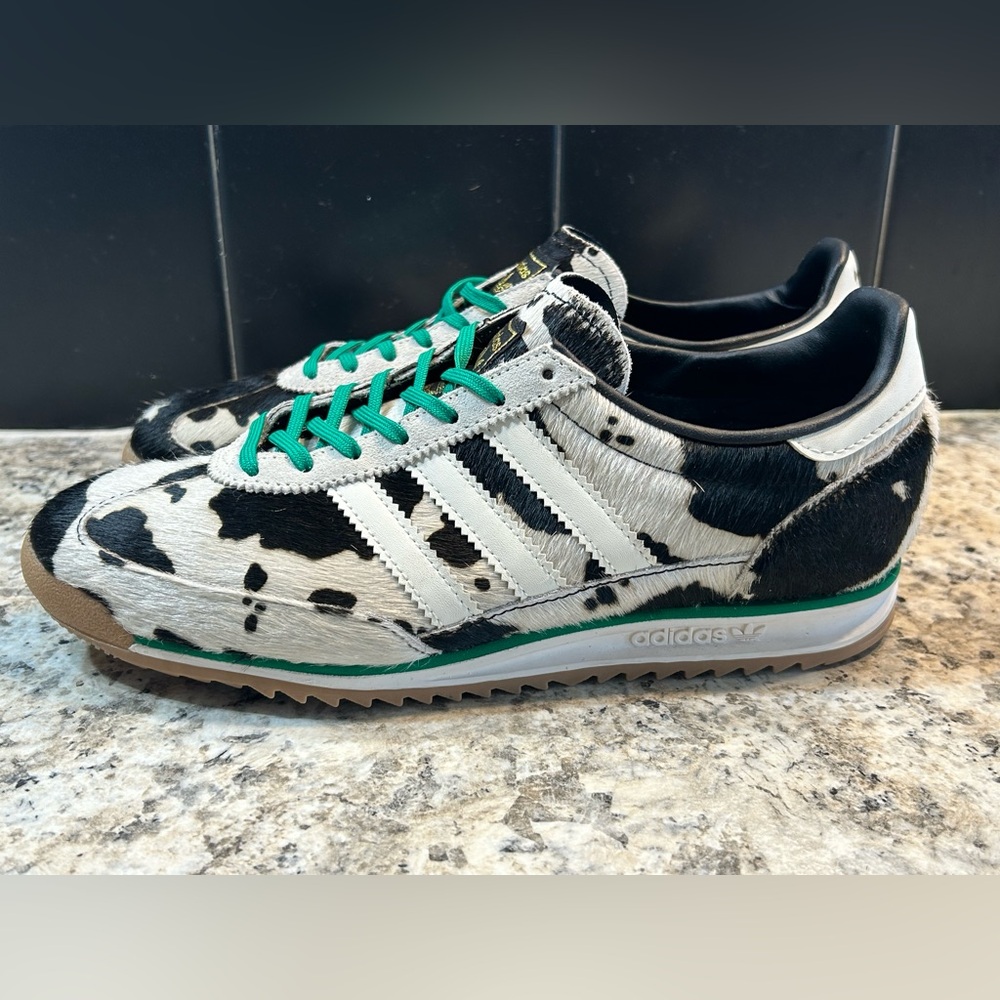 Adidas Men's Cow Print Sneakers with Teal Laces - Picture 7 of 13